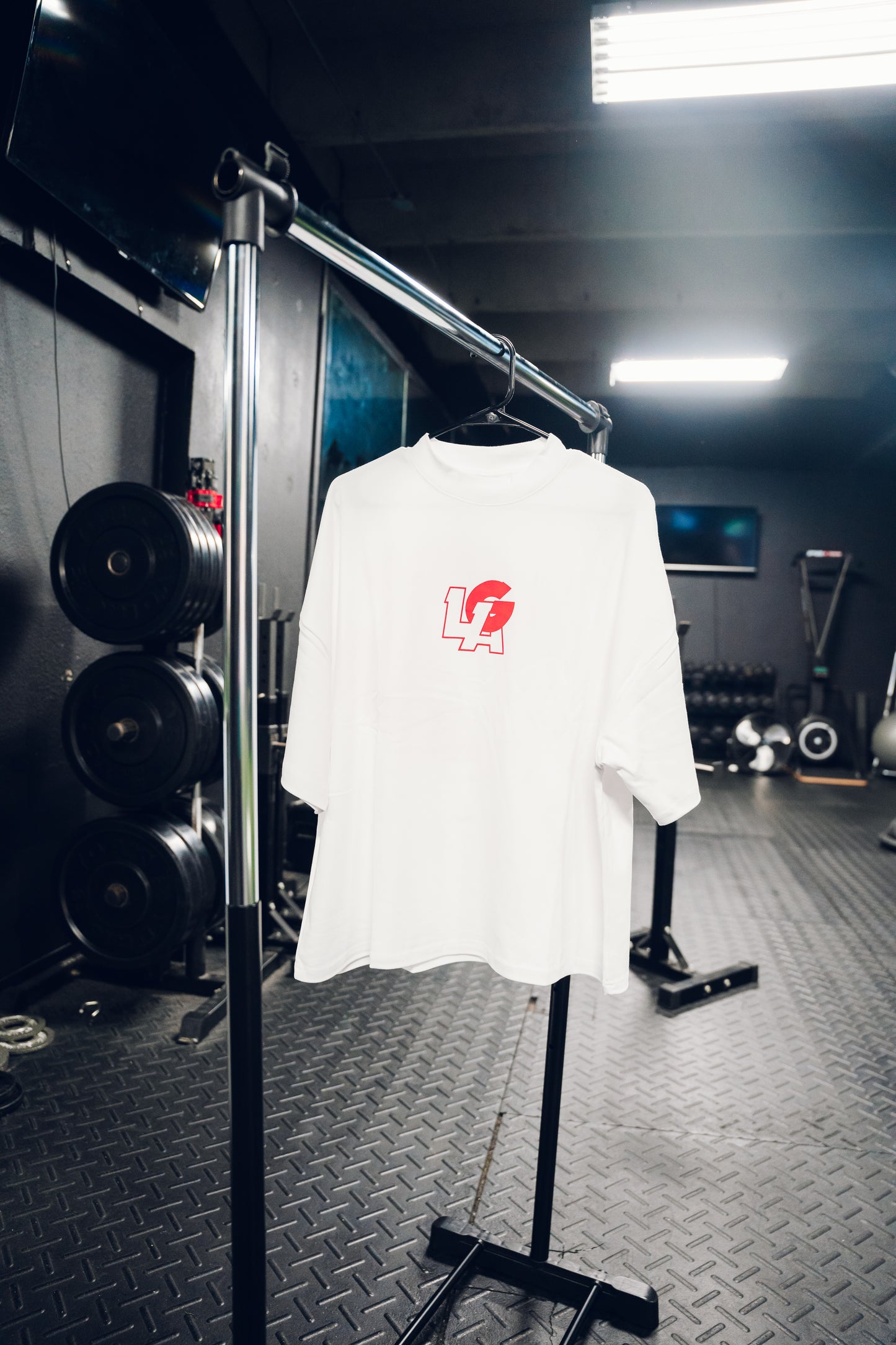 WHITE & RED STAPLE
