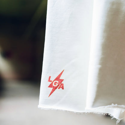 VOLT 3/4 SHORTS (WHITE)
